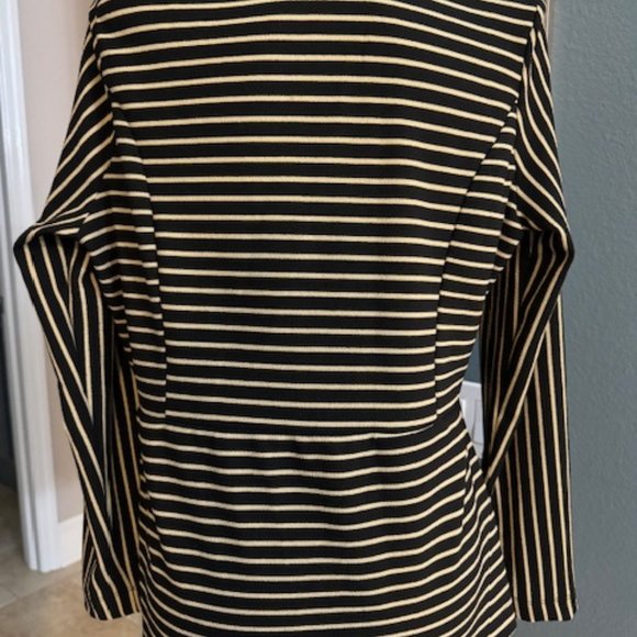 Black/Tan Women's Blazer/Hook Close/Shoulder pads/Flattering Contoured back SzLg - Picture 2 of 5